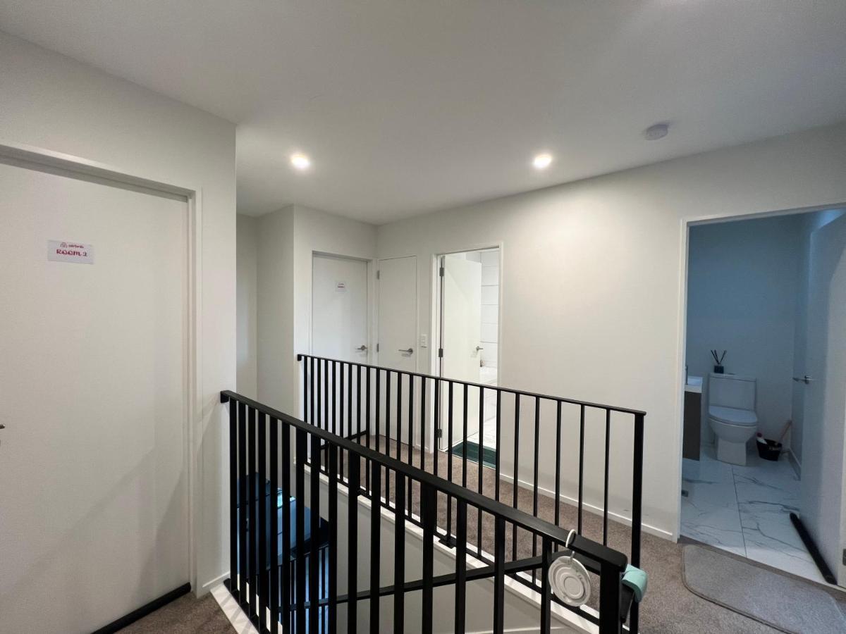 Ln Homestay In Flat Bush オークランド エクステリア 写真