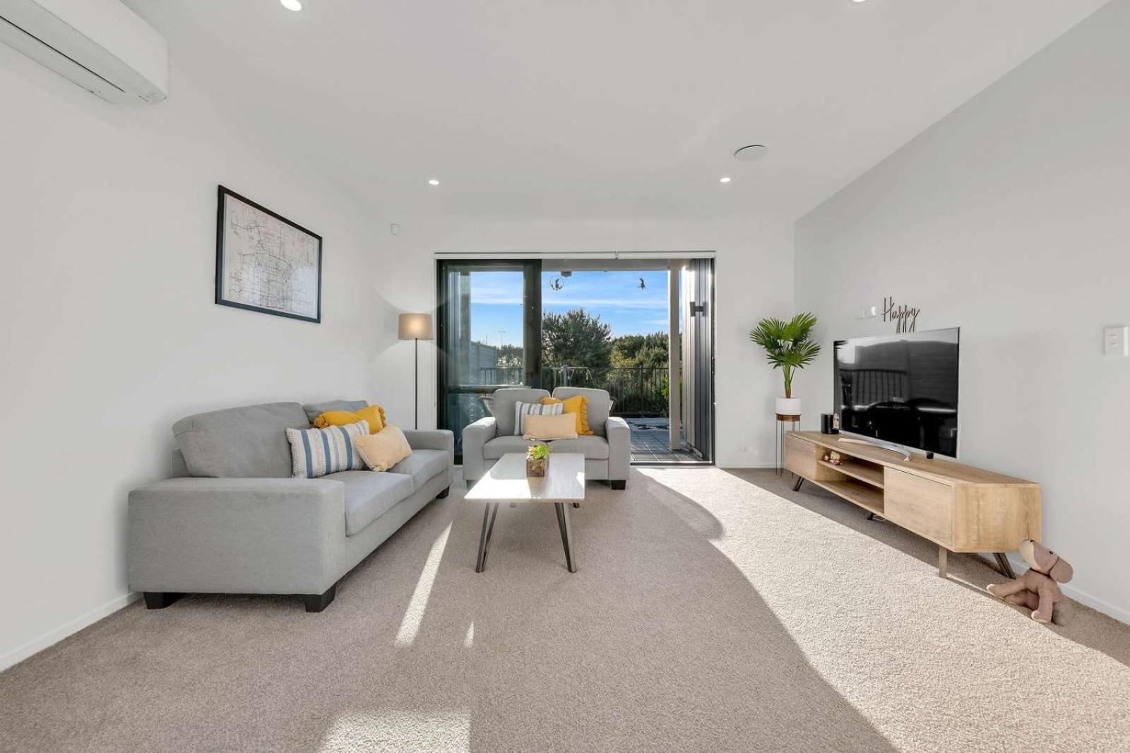 Ln Homestay In Flat Bush オークランド エクステリア 写真